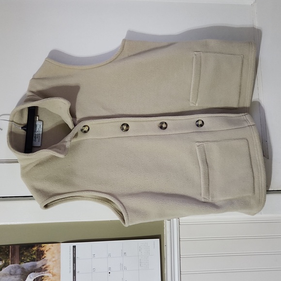 Like New Fleece Vest With Canada Goose - Picture 2 of 3